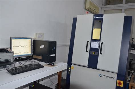 Nuclear Magnetic Resonance Spectrometer