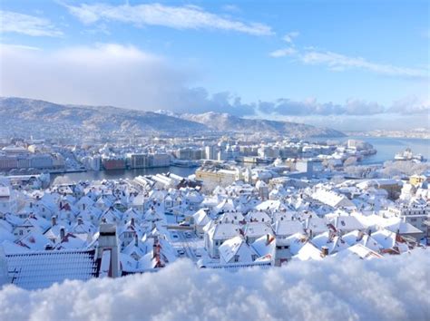 21 Places From Around The World That Have Turned Into Snowy Wonderlands ...