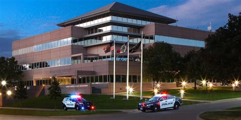 Iowa police chief admits officers’ window tinting not legal