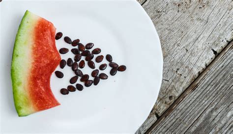 5 Amazing Health Benefits of Watermelon Seeds - lifeberrys.com