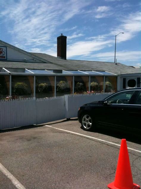 Menu of Warren's Lobster House, Kittery, Portland