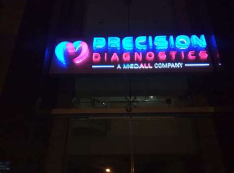 High Level Building Signage 的图像结果