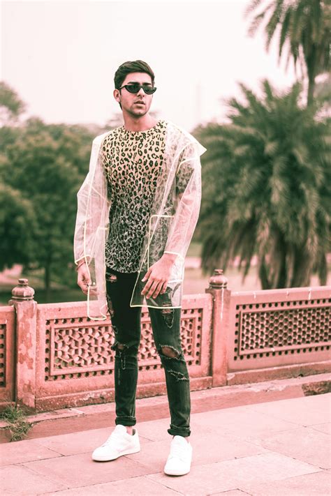 Man Side 的图像结果