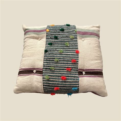 39 – FLOOR CUSHION – rtdeco