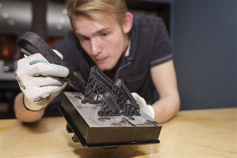 Engineering Designer 的图像结果