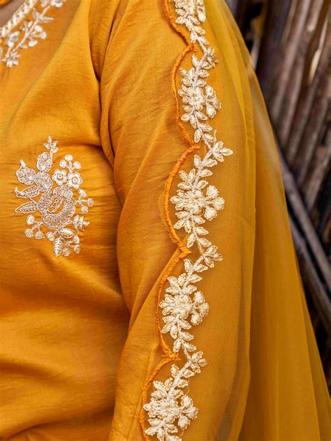 Embroidered Notched Neck Thread Work Kurta With Trousers & Dupatta