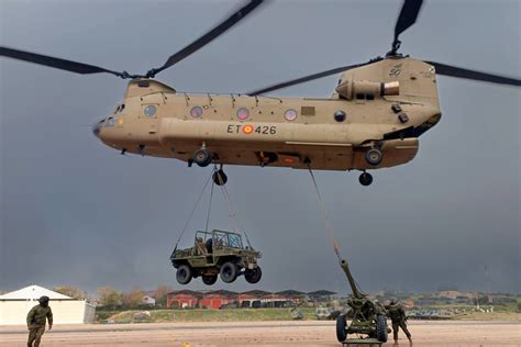 Boeing Delivers 17th CH-47F Chinook Transport Helicopter to Spanish ...