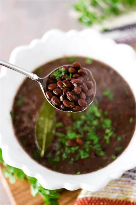 Seasoned Black Beans Recipe - The Gingered Whisk