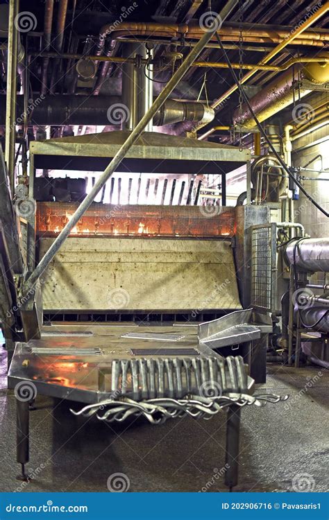 Inside Cattle Processing Plant Video 的图像结果