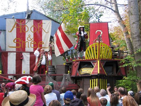 Holiday Hollow in Batavia, New York - Kid-friendly Attractions | Trekaroo