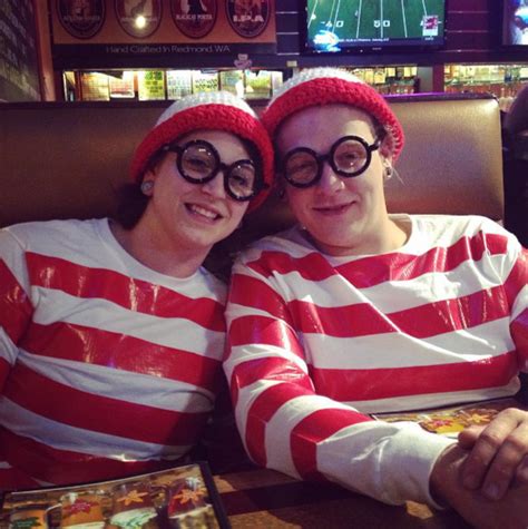 15 Funny Couples Halloween Costume Ideas 2024 - Parade