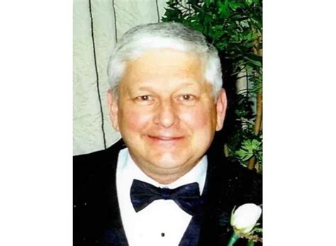 Lloyd W. Schwartz Obituary (2024) - Gloucester, MA - Greely Funeral Home