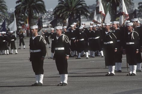 Navy Graduation Parade 的图像结果
