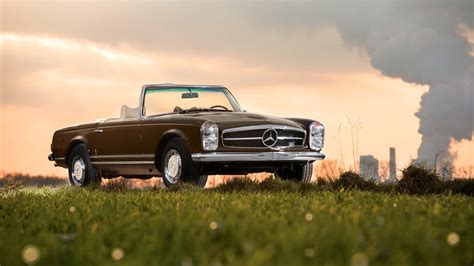 [100+] Old Mercedes Wallpapers | Wallpapers.com