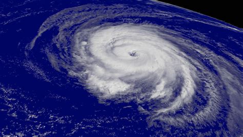 Quiet 2014 hurricane season forecast - when do hurricanes happen