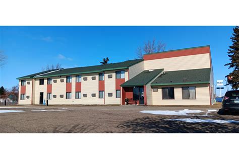 Scotwood Motel by OYO Washburn ND, OYO Hotels Washburn, ND, Book @ $66 ...