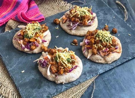 Mini Naan Recipe With Pindi Chole Recipe - Complete Guide | Recipe ...