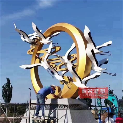 圆形不锈钢雕塑 – 北京博仟雕塑公司