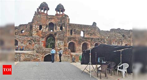 Permission for every location in Delhi makes shoot hectic for film’s ...