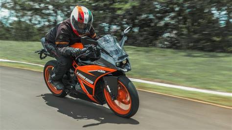 2019 KTM RC 125 first ride review - Overdrive
