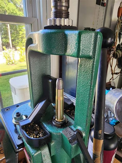 Rezultat imagine pentru Reloading Subsonic 308