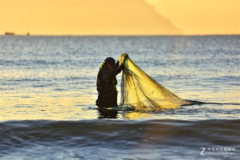 【高清图】微山湖畔打鱼人-中关村在线摄影论坛