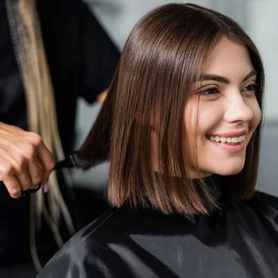 Best Hair Cut Salon in Akshay Nagar - PHOENIX GLOW