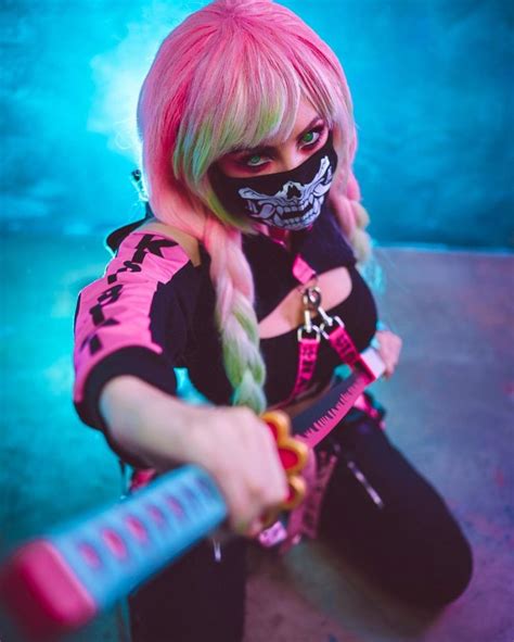 Jessica Nigri Makes Your Heart Race With Hottest Pictures