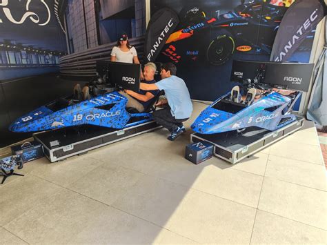 Sim Racing: The Highlight of Modern Motorsport Events | Fanatec