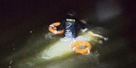 新凡人歌丨深夜，上海一女生被男友气到溺水，幸被这群小伙子救了上来_手机新浪网