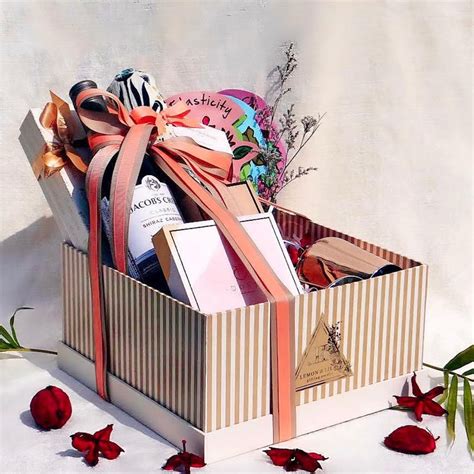 Buy Customised Gift Boxes At Lemon & Lilac | LBB, Delhi
