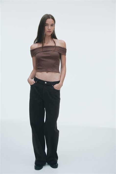Ribbed off-the-shoulder top - Brown - Ladies | H&M IN