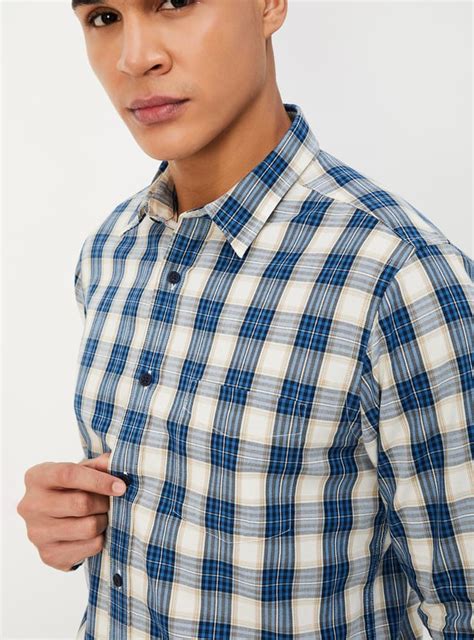 Buy Men Regular Fit Checked Casual Shirt Online at just Rs. 1049.0 ...