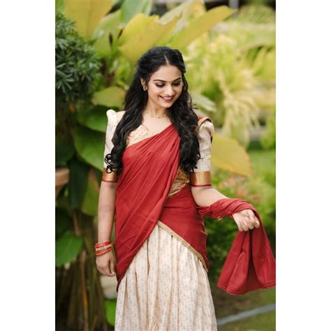 Onam 2025 Saree Online: Shop Online Onam Set Saree and Kasavu Saree