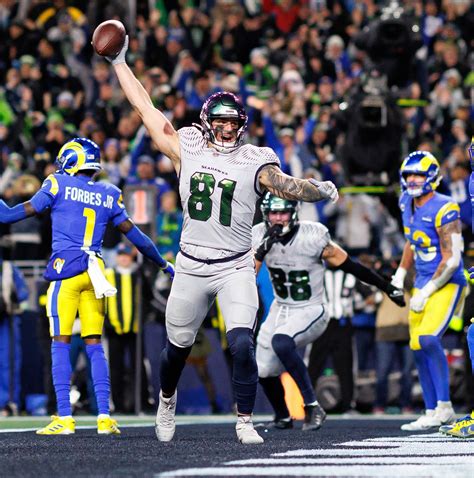 Rams-Colts: Daniel Jones has one of the ‘easier jobs’ a QB1 can have ...