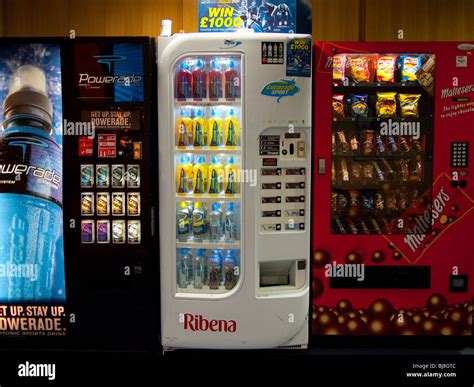 Vending Machines for Snacks and Drinks, Scotland Stock Photo - Alamy