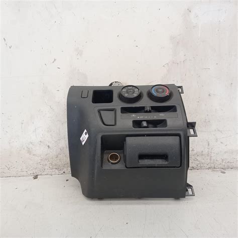 #596446, Used heater/aircon controls for 2013 hiace| trh/kdh, non rear ...