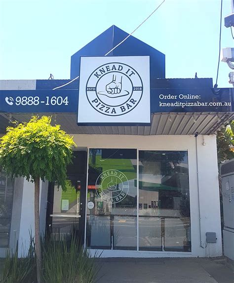 Shop Front Signage Design 的图像结果