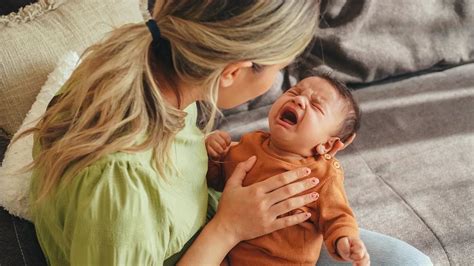 Baby cry meaning: what different cries tell you | BioGaia
