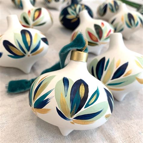 Hand-Painted Christmas Ornaments for a Festive Holiday Season