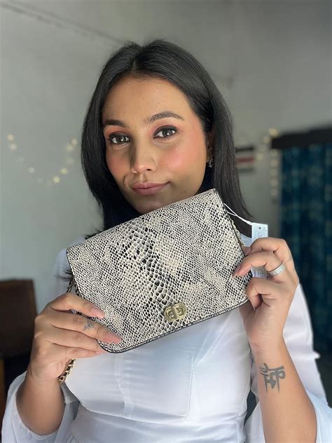 Glimmer_by_geetika's Amazon Page