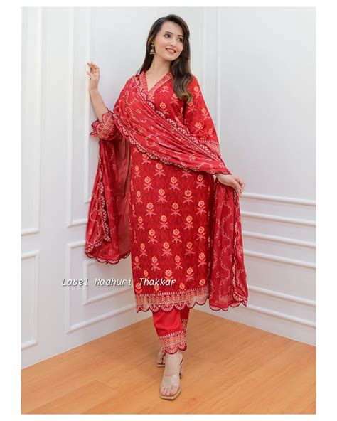 Red Muslin Floral Embroidered Suit – Label Madhuri Thakkar