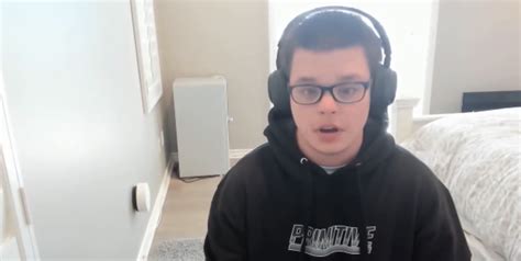 Twitch streamer Sketch forced to address OnlyFans rumors in emotional video after cruel trolls ...