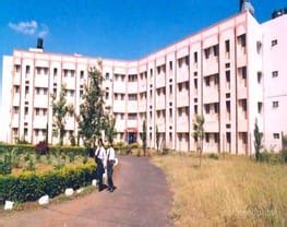 Top BTech Colleges in Pune: Ranking 2025, Placement, Fees, Admission ...
