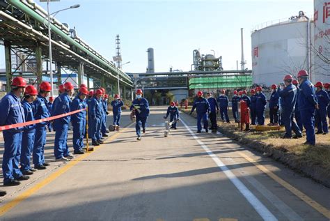 天元公司举办三人两盘水带连接出水比赛 神木煤化工产业有限公司