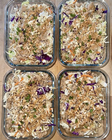 Crispy Honey Sriracha Chicken and Rice Bowls - Diana's Delish Dishes