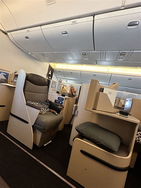 Etihad Airways Business Class 的图像结果