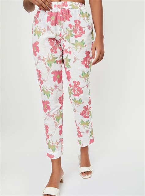 Buy Women Floral Printed Straight Kurta Set Online at just Rs. 999.0 ...