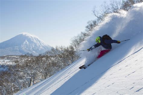 https://d2pezh87cv9xn8.cloudfront.net/news/_2048x1365_crop_center-center_61_line/20120128_Niseko_Photography__MG_4776-1.jpg