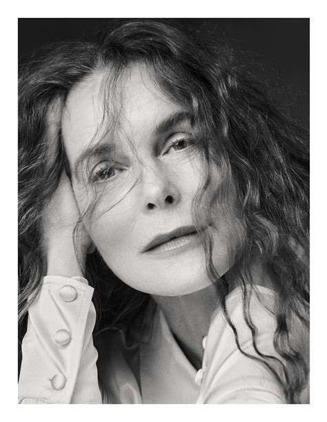 Alice Krige's Instagram, Twitter & Facebook on IDCrawl